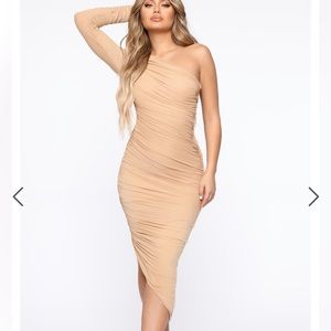 Fashion Nova 
Eevi Mesh Midi Dress - Nude - S